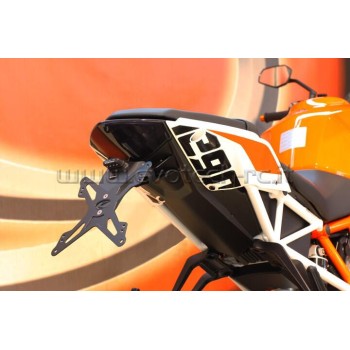 ΒΑΣΗ ΠΙΝΑΚΙΔΑΣ EVOTECH ΓΙΑ KTM 1290 SUPERDUKE R '14-'19